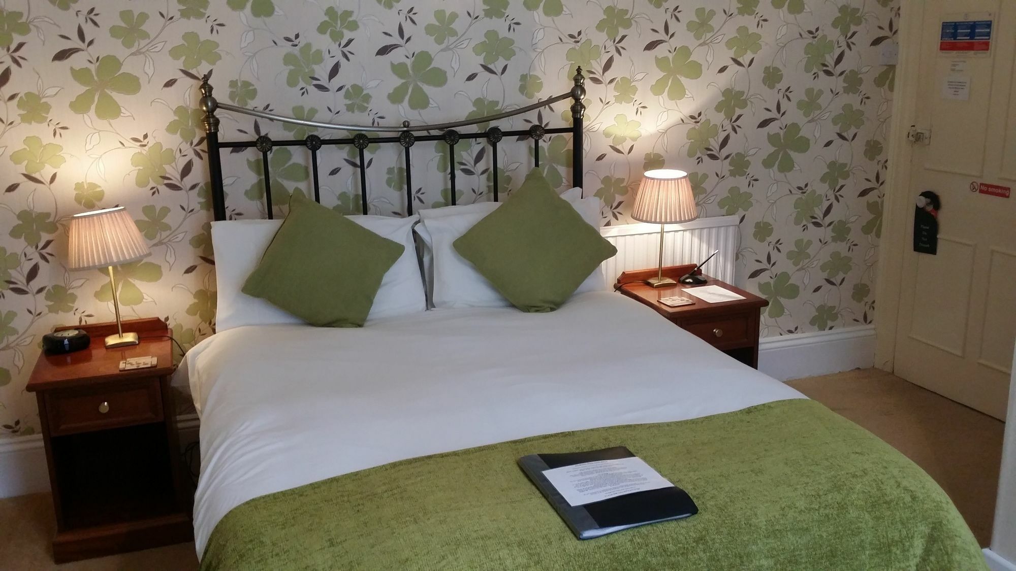The Earlsdale Bed And Breakfast Ilfracombe Eksteriør bilde