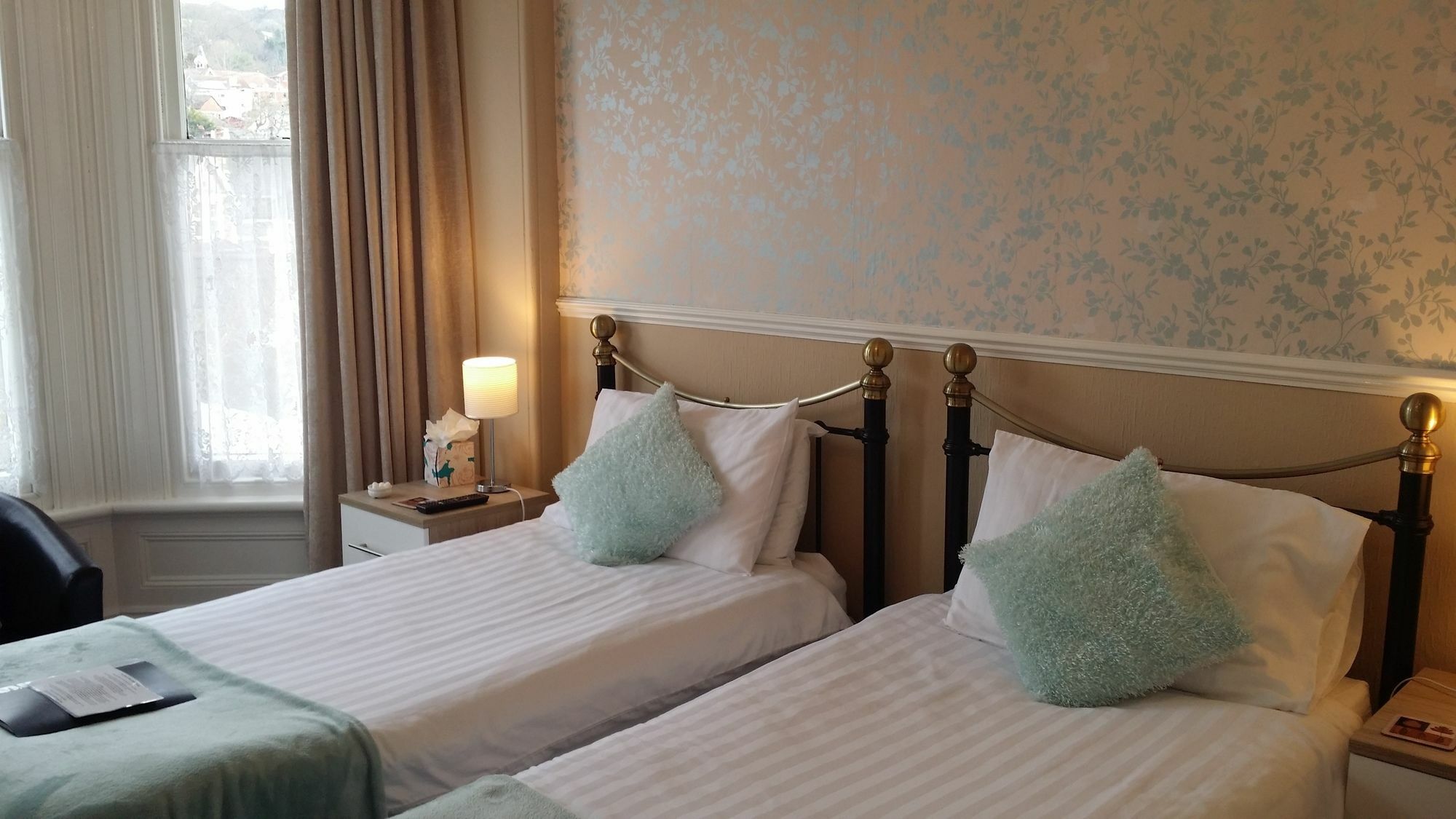 The Earlsdale Bed And Breakfast Ilfracombe Eksteriør bilde
